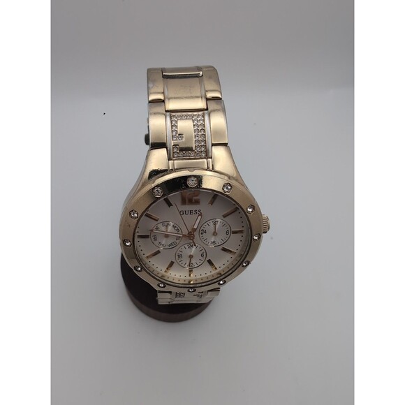 GUESS Women's U15078L1 Quartz Analog Chrono Dress Watch. Good Tone w Crystal "G" - Picture 4 of 9